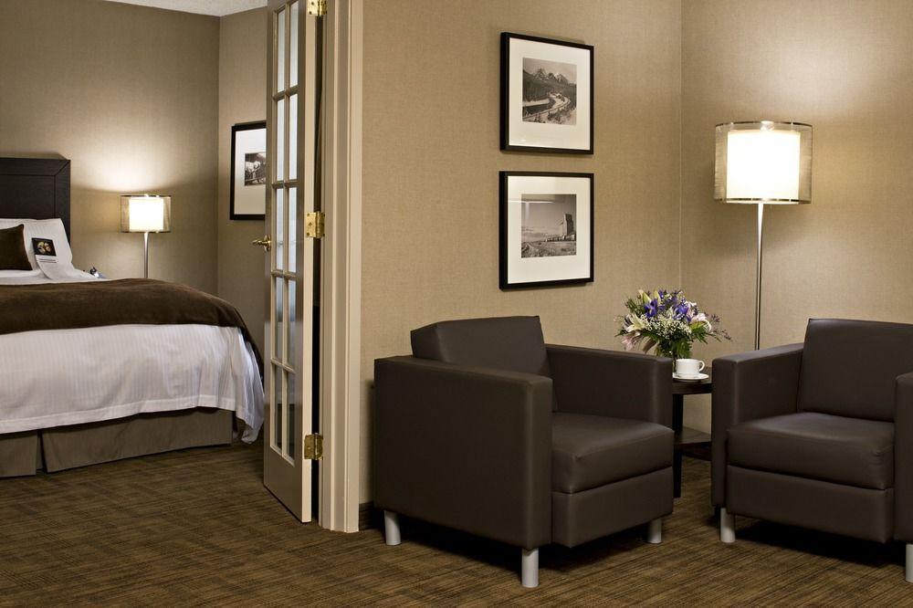 Delta Hotels Calgary Airport In-Terminal Εξωτερικό φωτογραφία