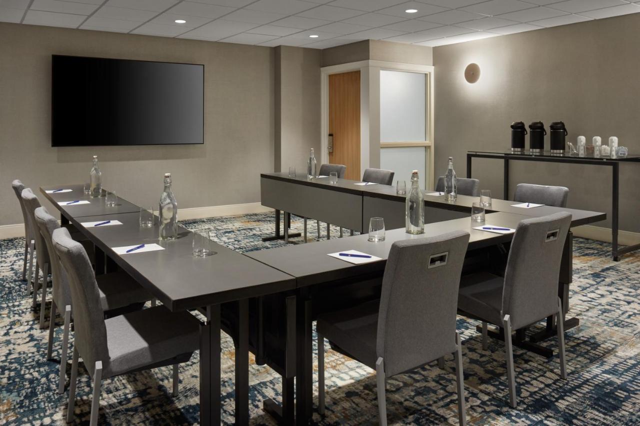 Delta Hotels Calgary Airport In-Terminal Εξωτερικό φωτογραφία