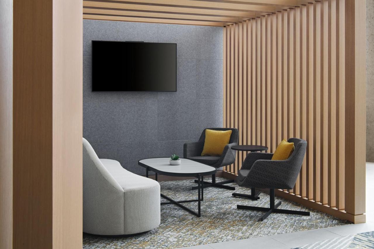 Delta Hotels Calgary Airport In-Terminal Εξωτερικό φωτογραφία