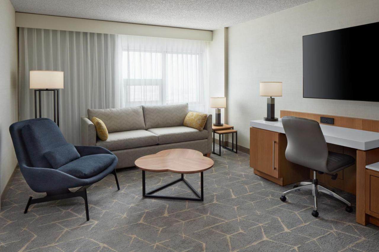 Delta Hotels Calgary Airport In-Terminal Εξωτερικό φωτογραφία